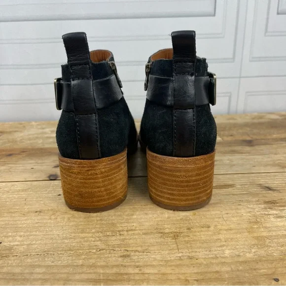 Kork-Ease Mesa Black‎ Suede Bootie - Women's Size 8 - Picture 6 of 14